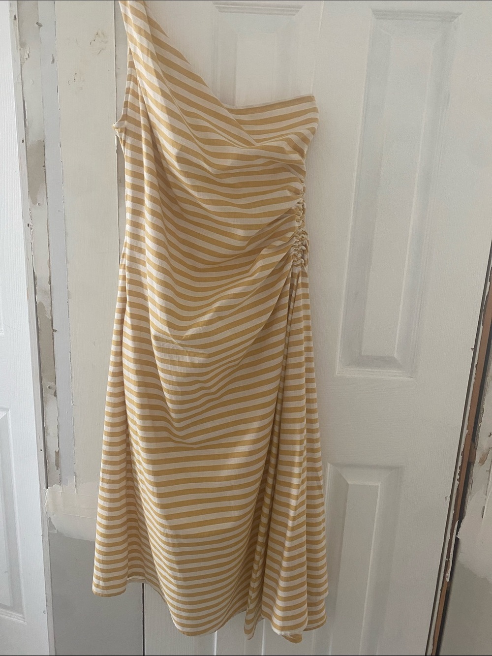 One shoulder dress